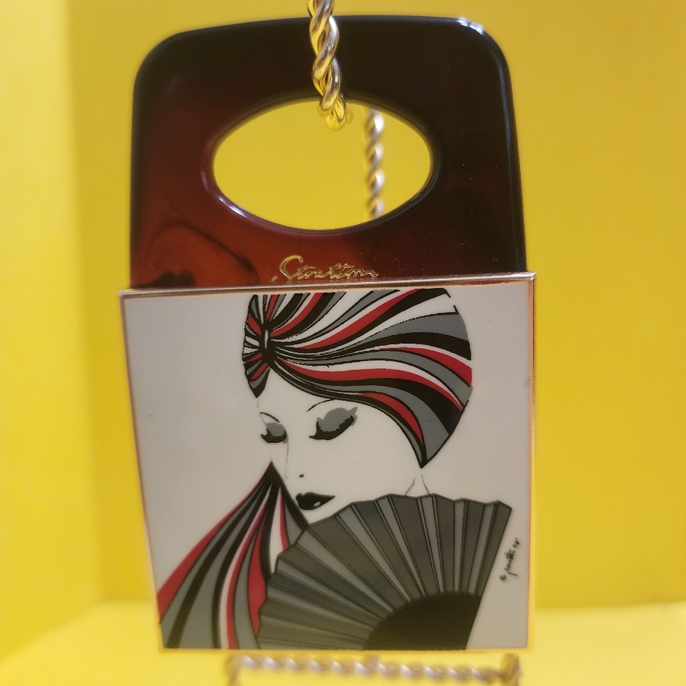 "Art Deco Lady with Fan" Mirror w 2 Comb picks Stratton Vintage